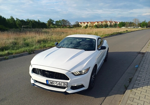 Ford Mustang cena 73000 przebieg: 116000, rok produkcji 2015 z Wrocław małe 46